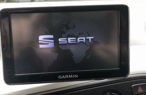Garmin sat nav - nav, cradle