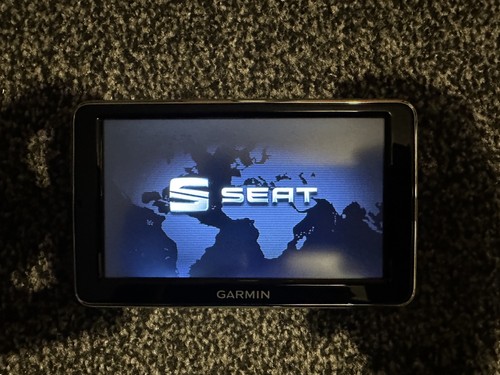 Garmin sat nav and cradle - garmin,