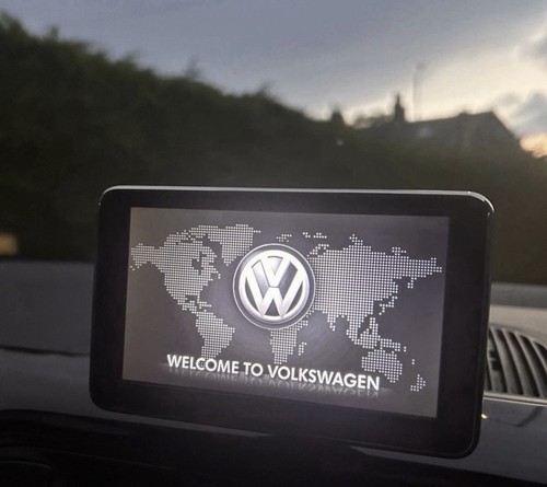 Used garmin sat - vw, up!